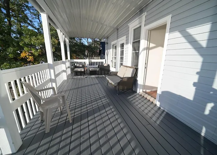 The Historic Oneida Lake House - Condo 2
