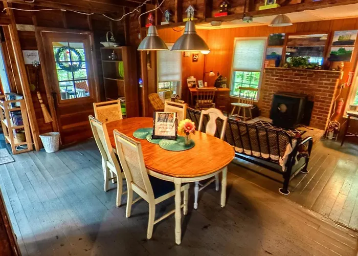 Grant Island Waterfront Cottage Brantingham Lk - Hottub, Pontoon Boat, Pets